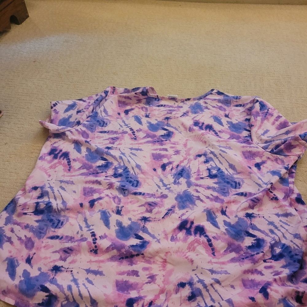Scrub top - Picture 4 of 4